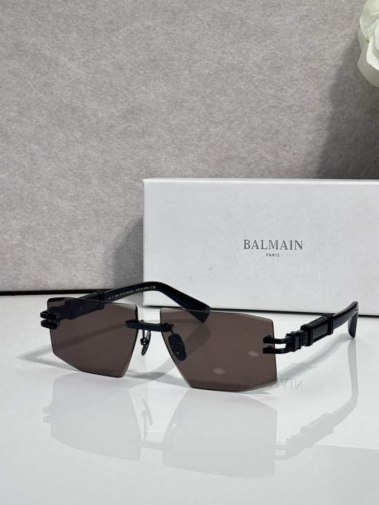 Picture of Balmain Sunglasses _SKUfw79759865fw